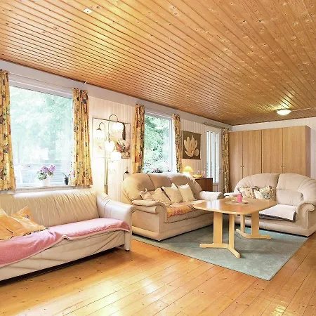 Feriehus Holiday Home Svalevej *