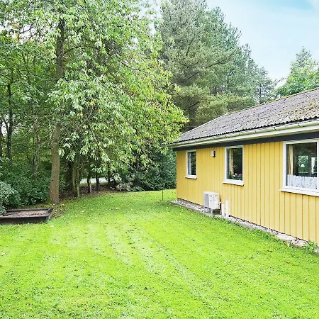 Feriehus Holiday Home Svalevej *