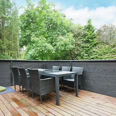 Feriehus Holiday Home Svalevej
