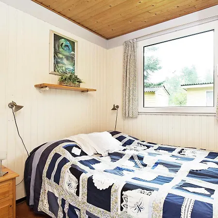 Feriehus Holiday Home Svalevej *